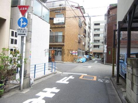21ビルの室内