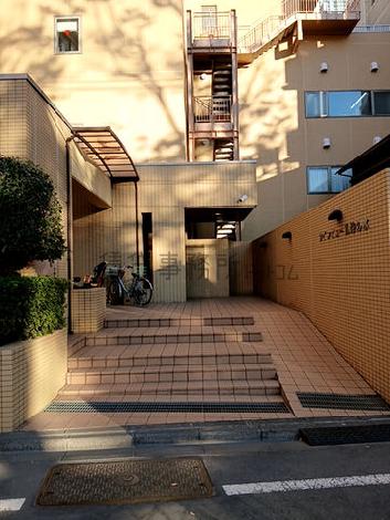 正面玄関