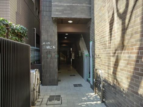 正面玄関