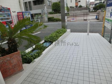 正面玄関