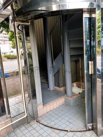 正面玄関