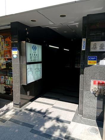 正面玄関