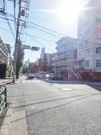 十字路からのアングル