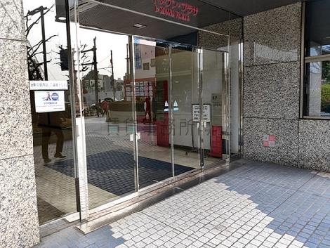 正面玄関