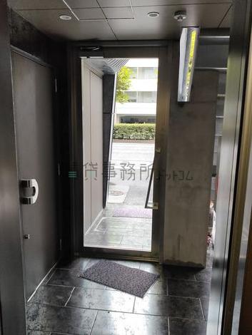 正面玄関
