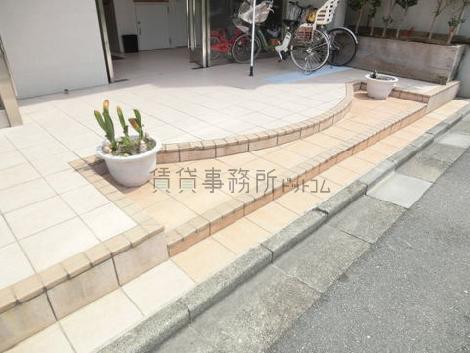 正面玄関