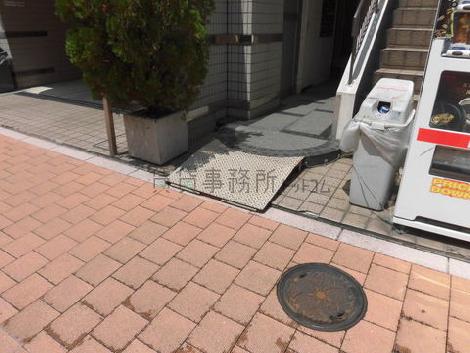 正面玄関