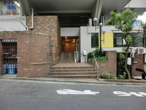 正面玄関