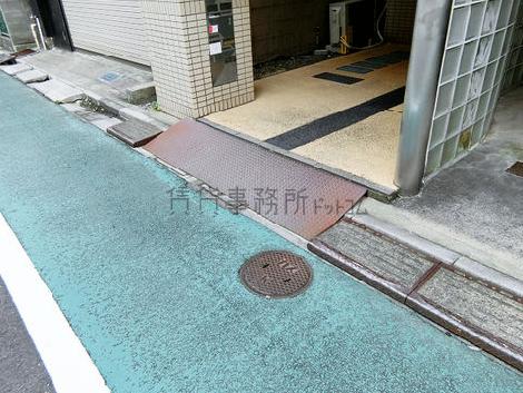 正面玄関