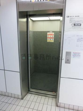 エレベーター