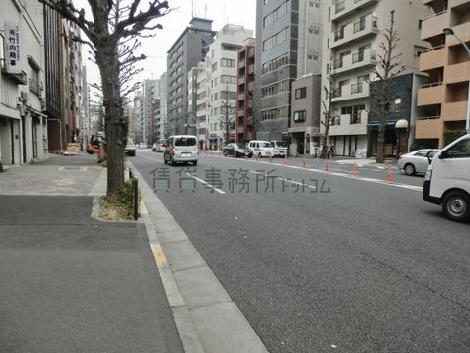 水道橋方面です