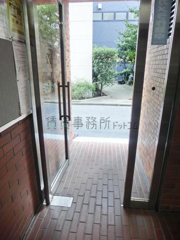 正面玄関