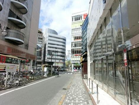 先に京王八王子駅