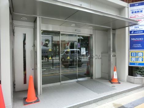 正面玄関