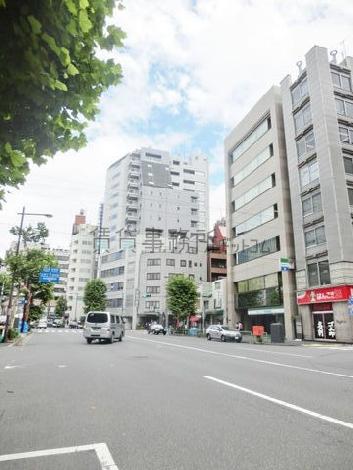 神保町駅方面
