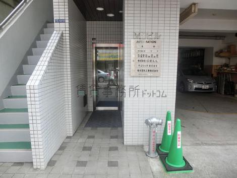 正面玄関