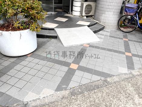 正面玄関