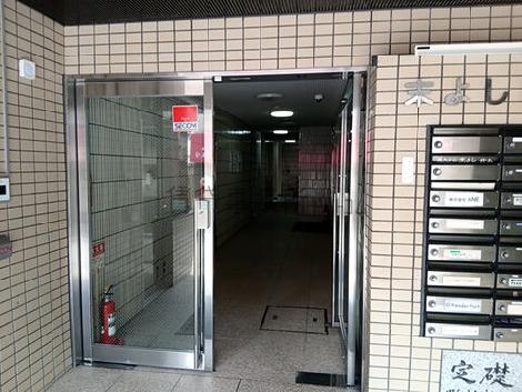 正面玄関