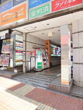 正面玄関