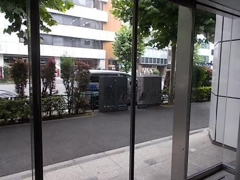正面玄関