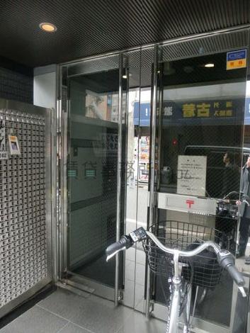 正面玄関