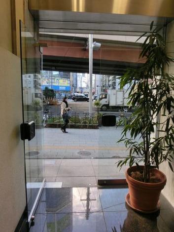 正面玄関