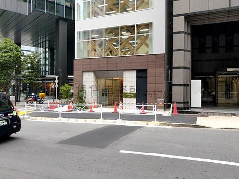 正面玄関