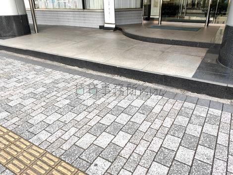 正面玄関
