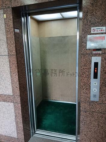 エレベーター