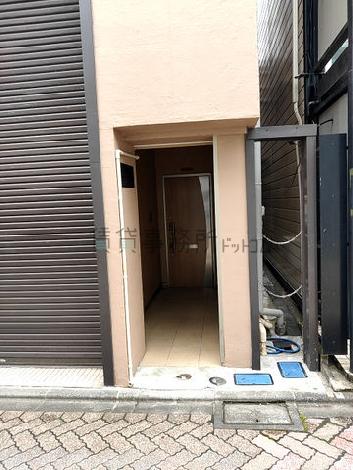 正面玄関