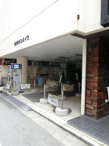 正面玄関
