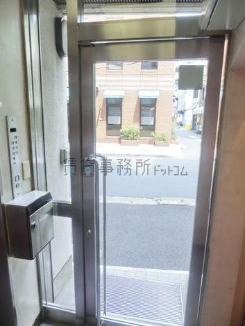 正面玄関