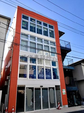 RAKUTOビルの外観写真