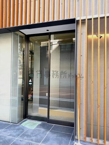 正面玄関