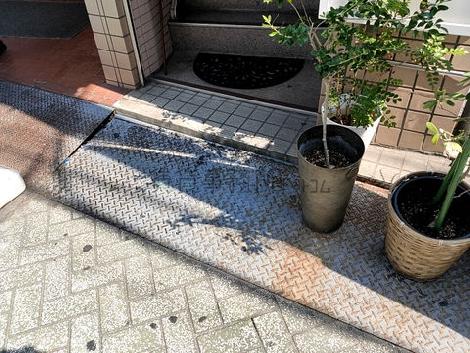 正面玄関