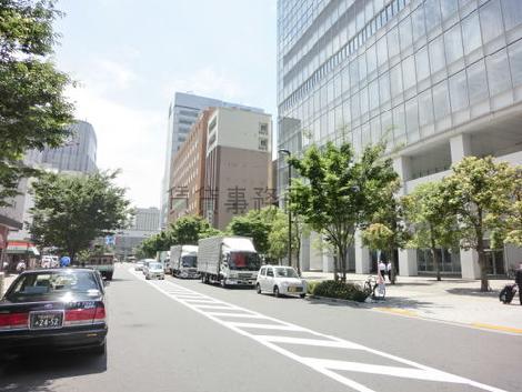 幅広な車道