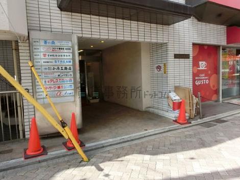 正面玄関