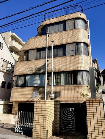 大勝ビルの外観写真