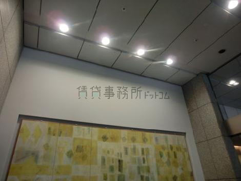 ホール内のオブジェです