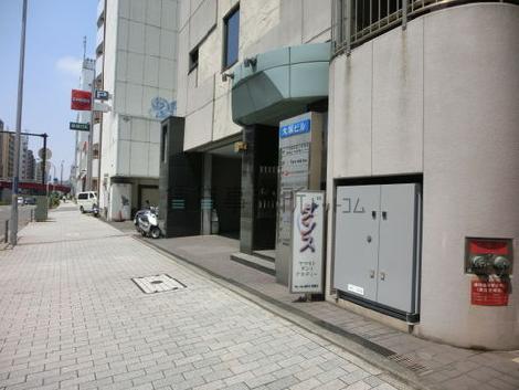 正面玄関