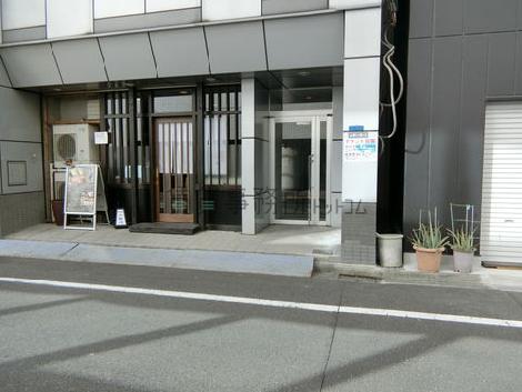 正面玄関