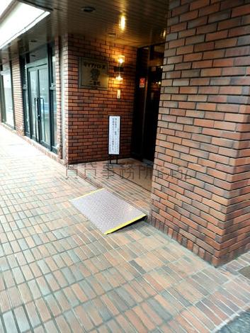 正面玄関