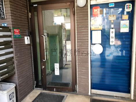 正面玄関