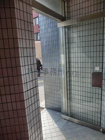 エントランス壁面