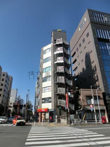 建物側面外観