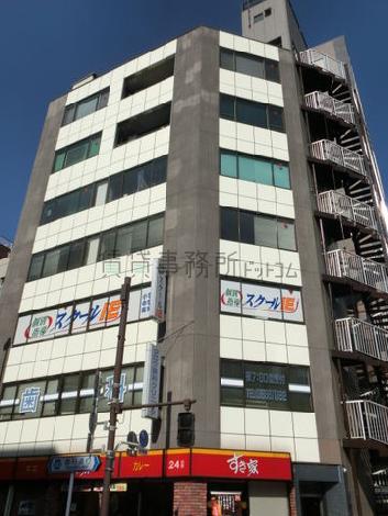 建物角面アップ