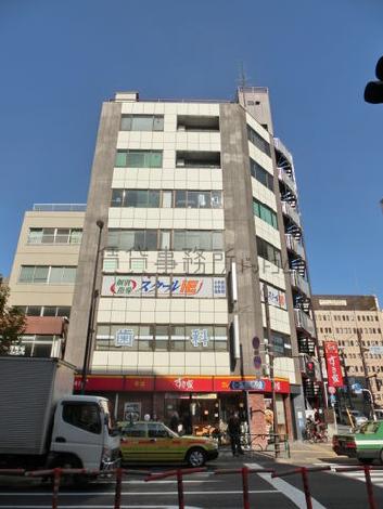 建物正面外観