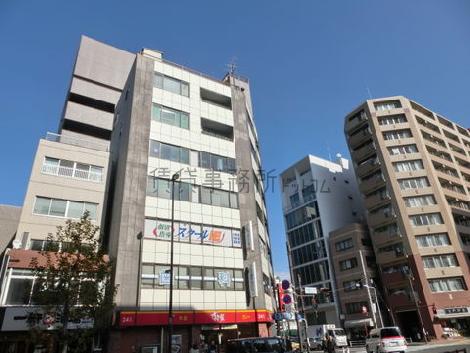 建物正面外観