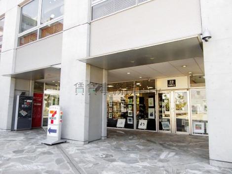 正面玄関