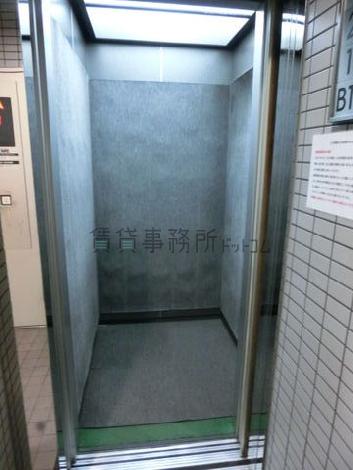 エレベーター